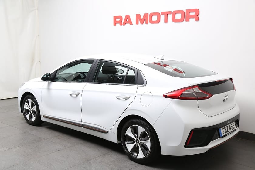 Bild 5 av Hyundai Ioniq Electric 28 kWh Premium Plus Eco Elstol CarPlay Skinn