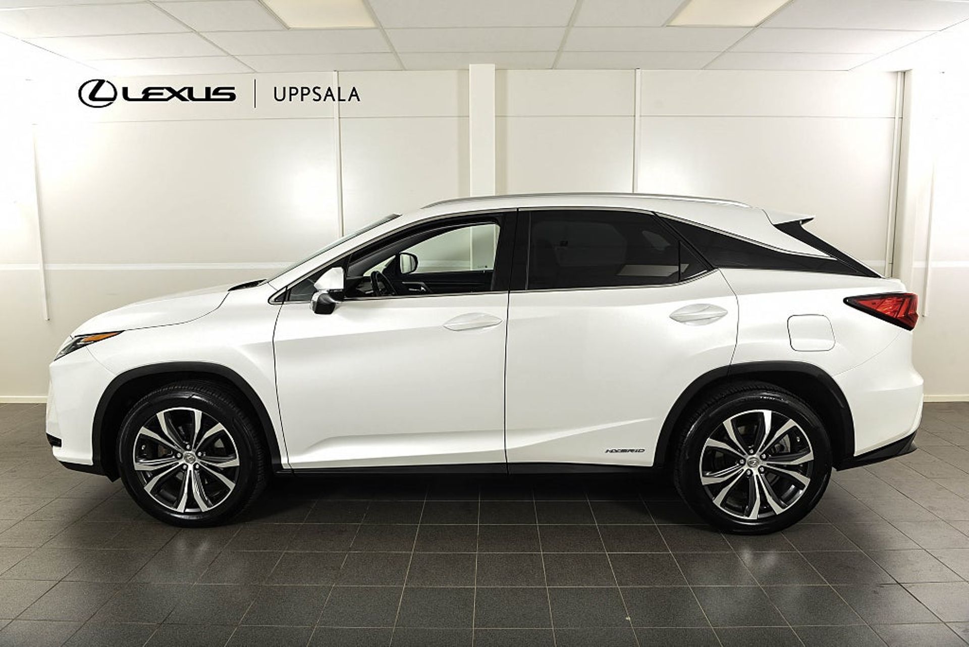 Lexus RX 450h AWD Comfort Teknikpaket 2016, bild 2/10