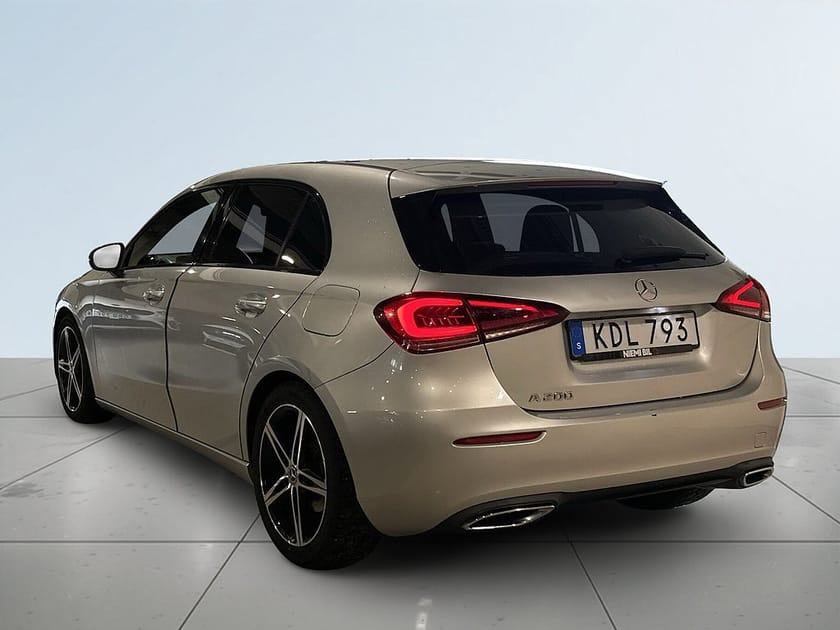 Bild 5 av Mercedes-Benz A 200 7G-DCT Progressive Line Skinn Kamera GPS S/V-hjul