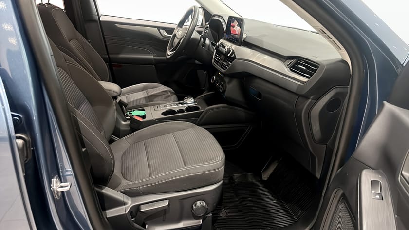 Bild 3 av Ford Kuga Plug-In Hybrid TITANIUM 2.5 FWD 225HK CVT