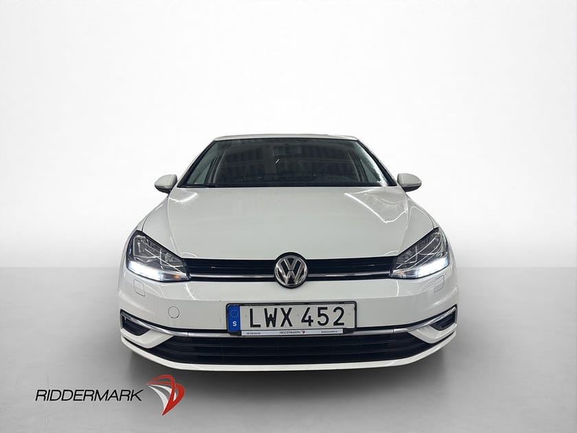 Bild 2 av Volkswagen Golf 1.0 TSI 116hk Base DYNAUDIO Apple CarPlay