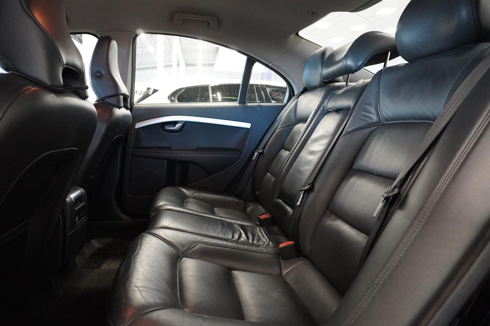Volvo S80 2.4D R Design 2010, bild 7/10