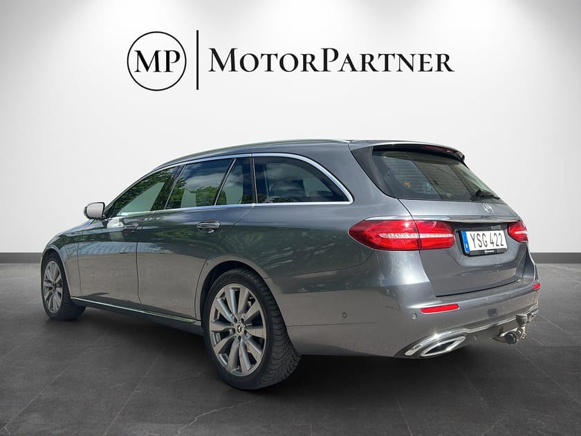 Bild 5 av Mercedes-Benz E 220 T d 4MATIC 9G-Tronic Burmester Widescreen Drag Skinn