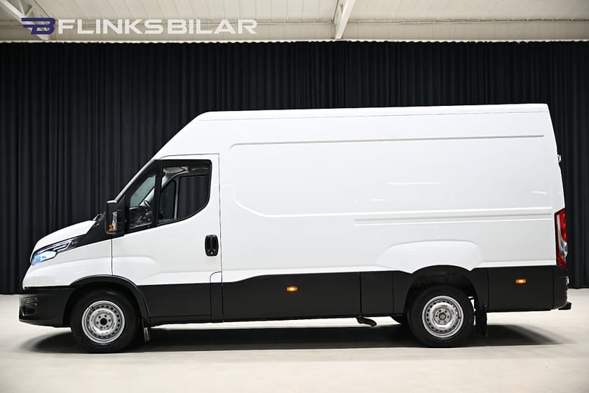 Bild 2 av Iveco Daily 35-140 Van 136HK L3H2 Automat|LED|Drag|Värmare|3.5ton-drag|Leasbar