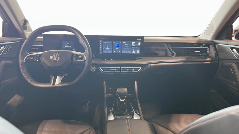 Bild 4 av MG HS PHEV LUXURY PLUG-IN HYBRID 100KM PÅ EL + 0% KAMPANJRÄNTA