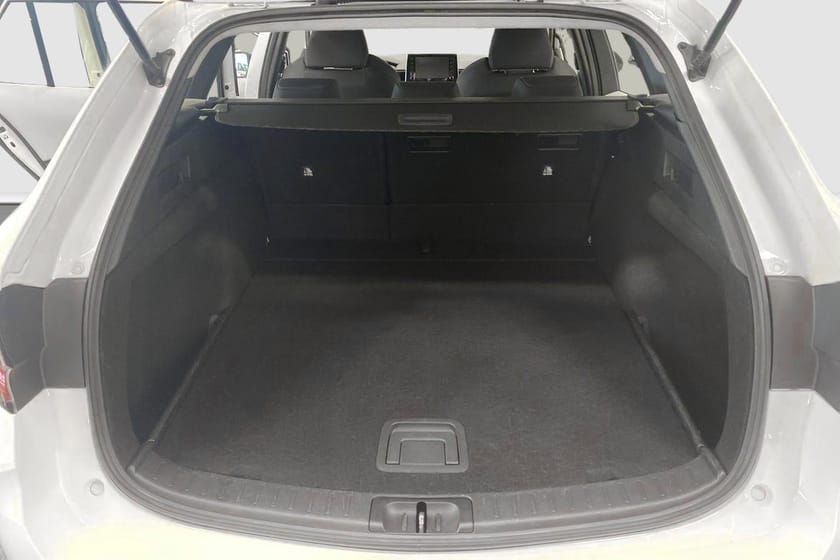 Bild 4 av Toyota Corolla Touring Sports Hybrid e-CVT - Active | Vinterhjul | Motorvärmare | Dragkrok