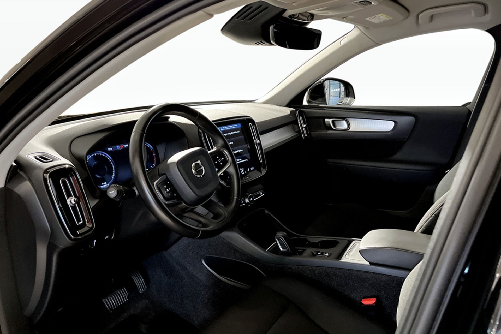 Volvo XC40 D3 FWD Momentum 2020, kuva 5/9