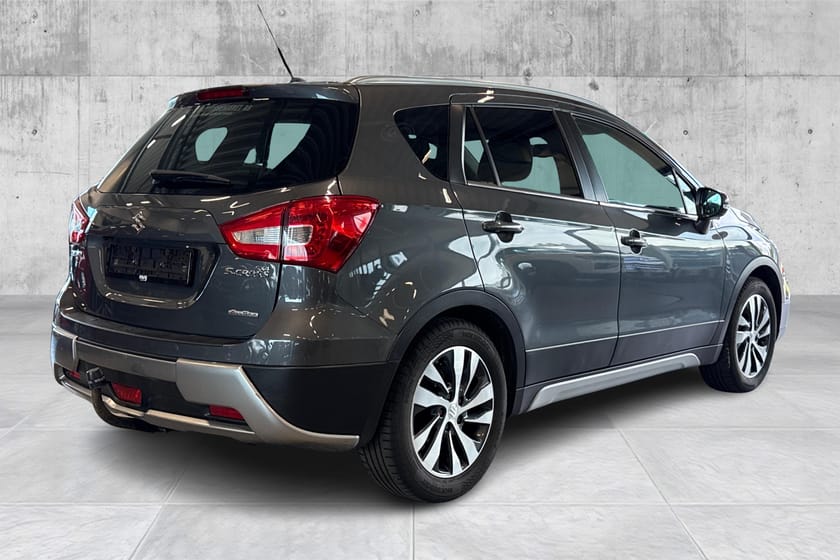 Bilde 5 av Suzuki SX4 S-Cross 1.4 Allgrip /Krok/ACC/Panorama/R.kam/DEFA/Keyless+++