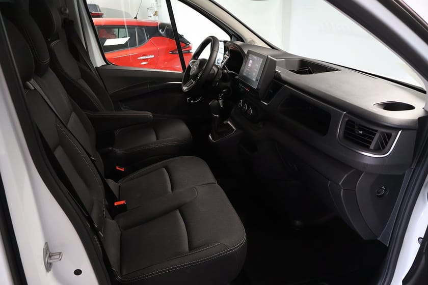 Bild 5 av Nissan Primastar L2H1 N-Connecta  2.0 dCi DCT 3.0t