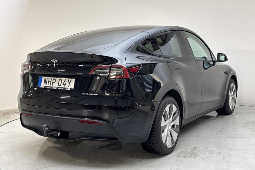 Bild 3 av Tesla Model Y Long Range AWD Dual Motor Vit inredning