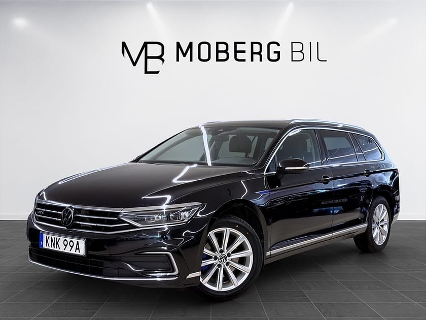 Bild 1 av Volkswagen Passat Sportscombi GTE SC 218hk Skinn Pano B-Kamera Navi Drag