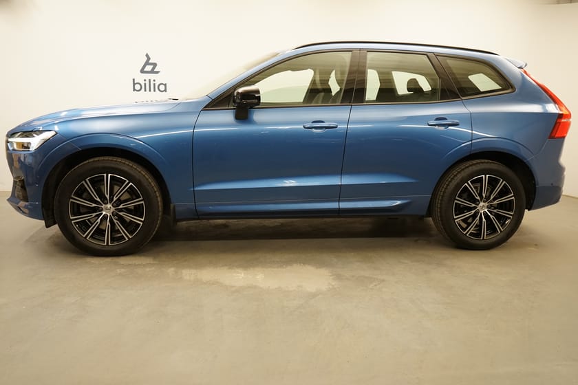 Bild 2 av Volvo XC60 B5 AWD Diesel R-Design, Parkeringskamera 360, Dragkrok, Taklucka