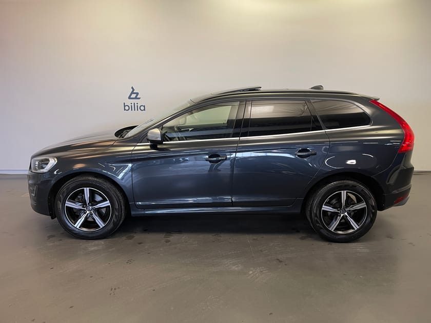 Bild 2 av Volvo XC60 D4 AWD Classic R-Design / Panoramaglastak / Dragkrok / Backkamera /