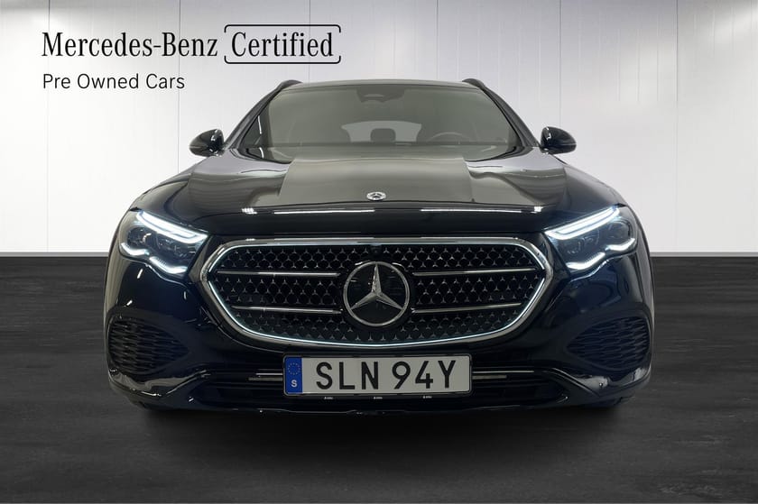 Bild 2 av Mercedes-Benz E 300 de 4MATIC All-Terrain Pano / Skinn / Burmester / Drag