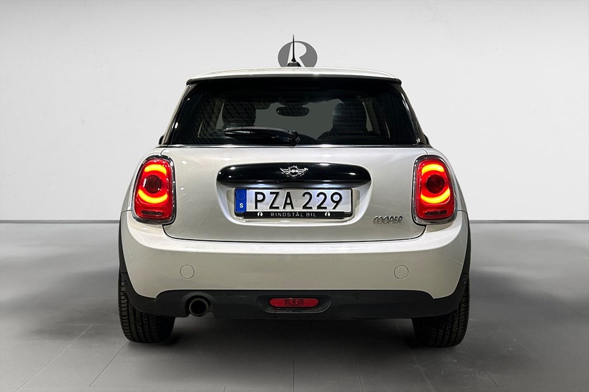 MINI Cooper 3-dörrars 136 HK AUT 2016, bild 6/10