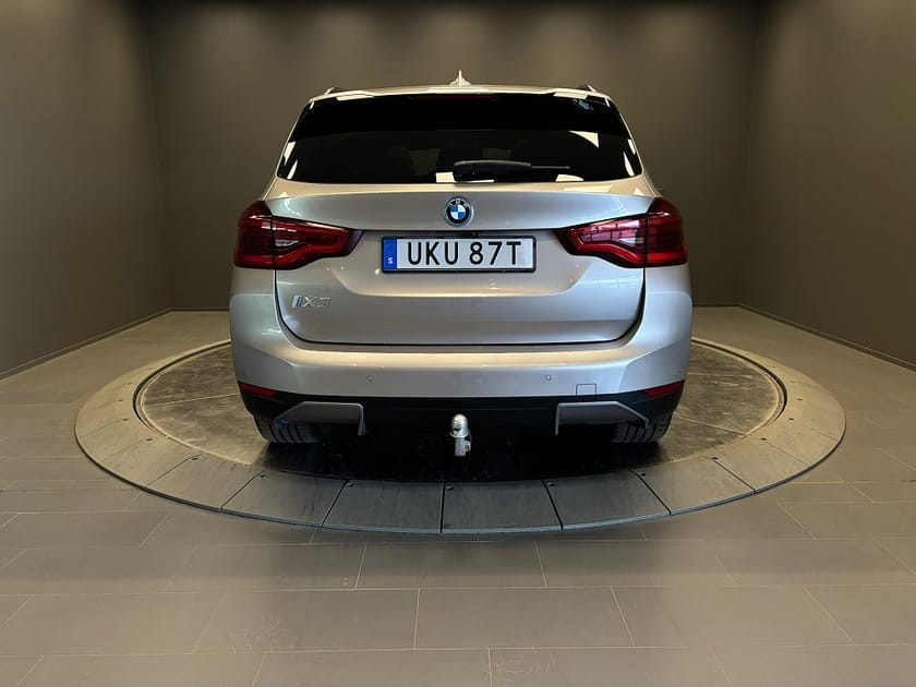 Bild 5 av BMW iX3 Impressive HUD, Harman Kardon, Adaptivt M-chassi
