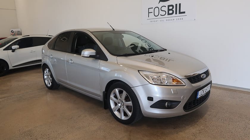 Bild 1 av Ford Focus *RÄNTEKAMPANJ 3.45%* 1.6 TDCi Platinum Drag-Nyservad