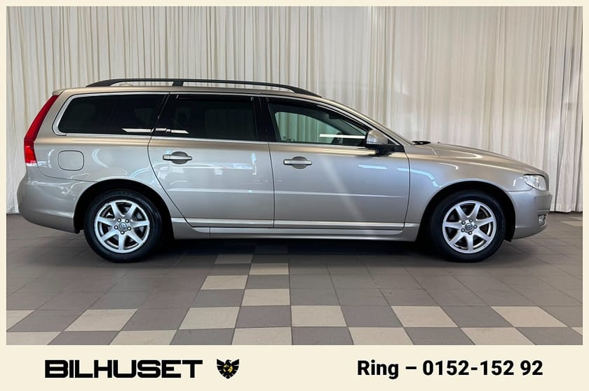 Bild 2 av Volvo V70 D4 Momentum Drag Navi Värmare Blis