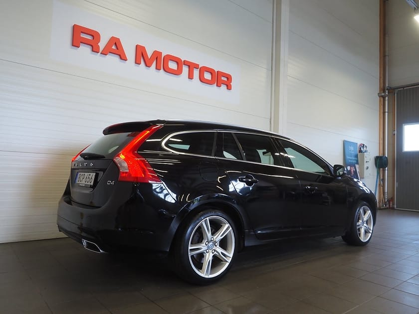 Bild 5 av Volvo V60 D4 Geartronic 190hk Aut Summum VOC D-Värm Läder