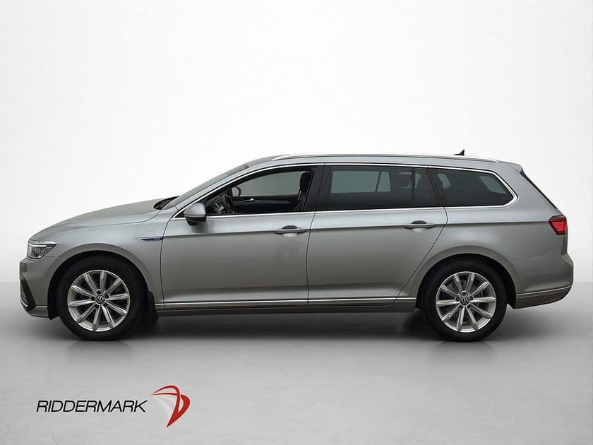 Bild 4 av Volkswagen Passat Sportscombi GTE 1.4 TSI Cockpit Kamera Navi Drag