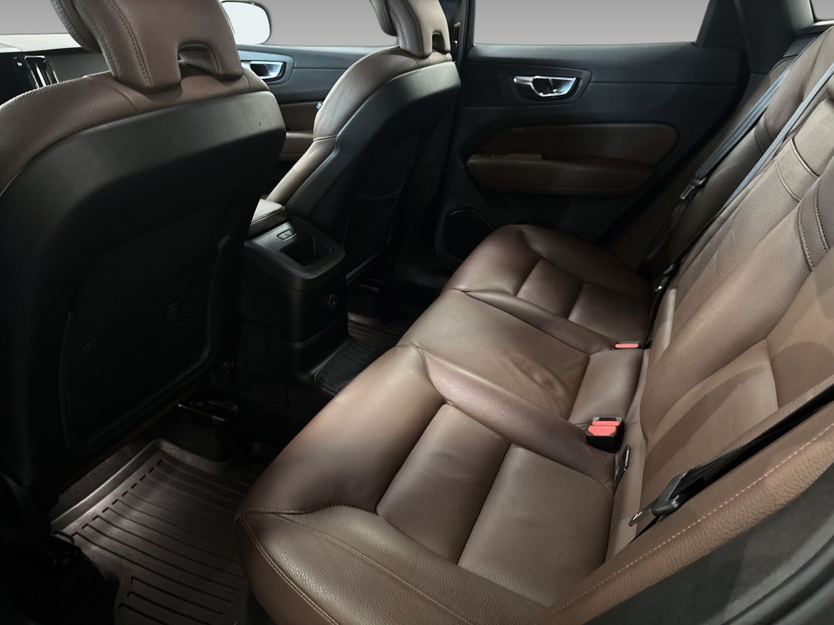 Volvo XC60 Recharge T6 AWD Geartronic, 341hp, 2021