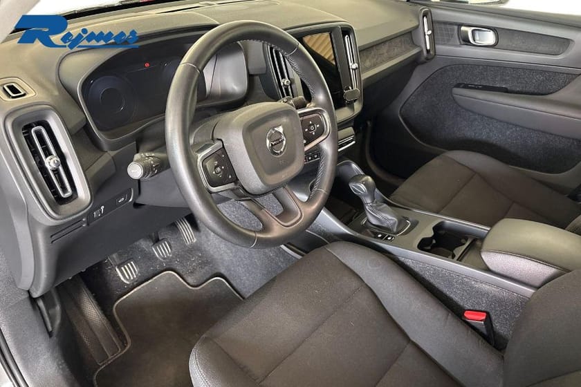 Bild 4 av Volvo XC40 T2 FWD Momentum Core
