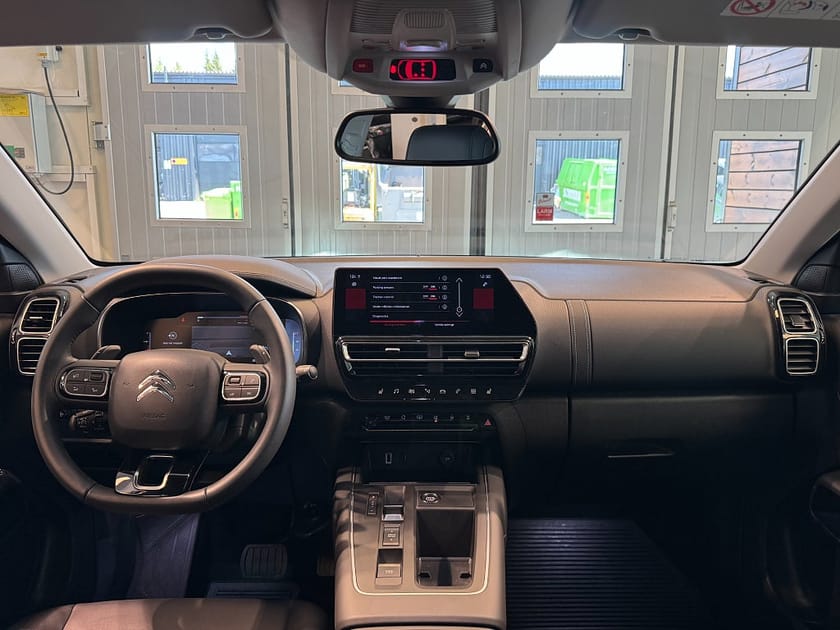 Bild 5 av Citroën C5 Aircross 1.2 PureTech 130 EAT B-kamera Gps Se Spec 131hk
