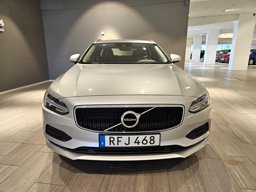 Bild 3 av Volvo V90 D3 150hk Business Advance | Drag Värmare