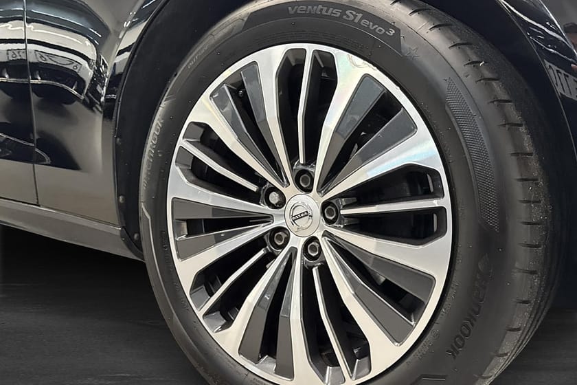 Bild 5 av Volvo V90 D4 Geartronic Momentum Panorama Drag 190hk