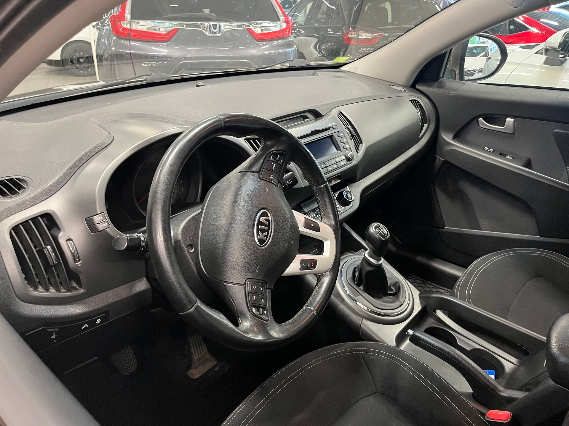Kia Sportage 1.7 CRDi 2012, photo 6/8