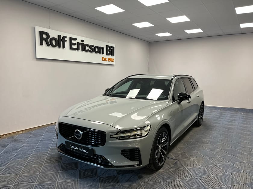 Bild 1 av Volvo V60 T6 Plus Dark Edition