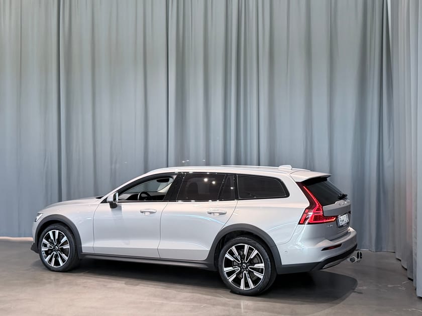 Bild 3 av Volvo V60 Cross Country B4 AWD Diesel Plus