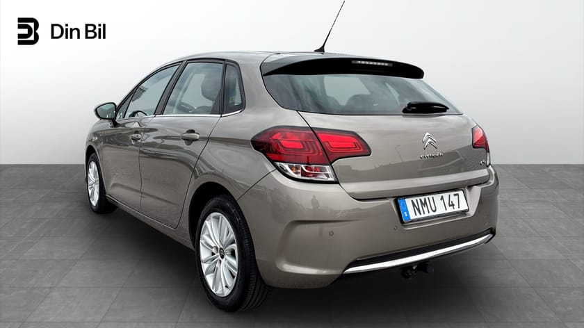 Bild 3 av Citroën C4 1.2 PureTech FWD 130hk Panoramatak/Dragkrok