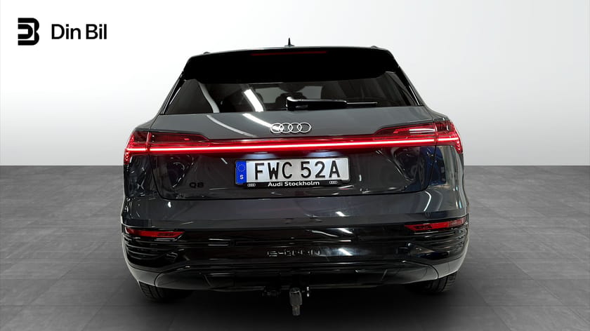 Bild 5 av Audi Q8 50 e-tron quattro 340 HK Alcantara/Kamera/Pano/Drag
