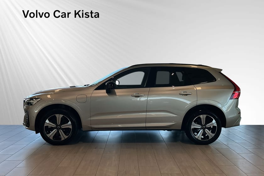 Bild 3 av Volvo XC60 T6 Plus Dark Edition HUD Luftfj Drag H/K Pano