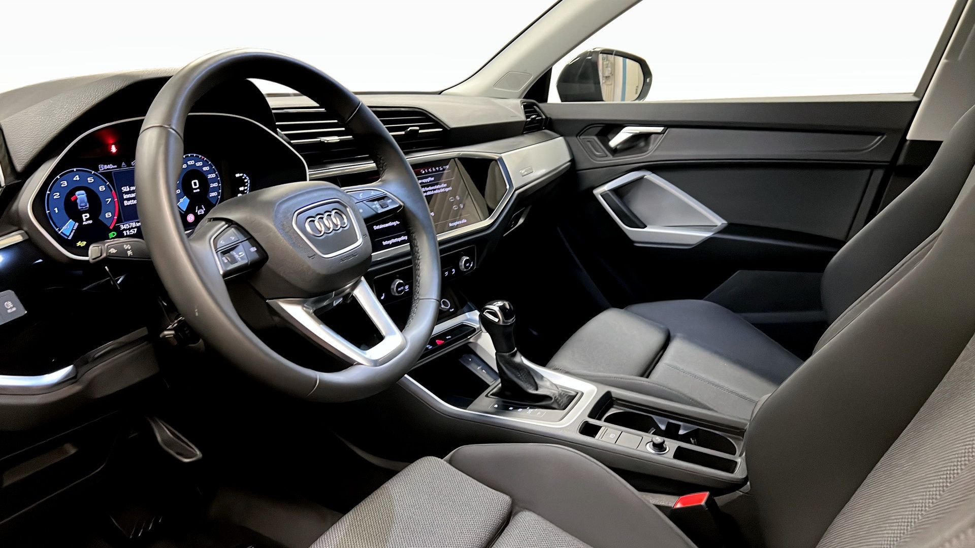 Audi Q3 35 TFSI advanced 150 HK S-tronic 2025, bild 7/10