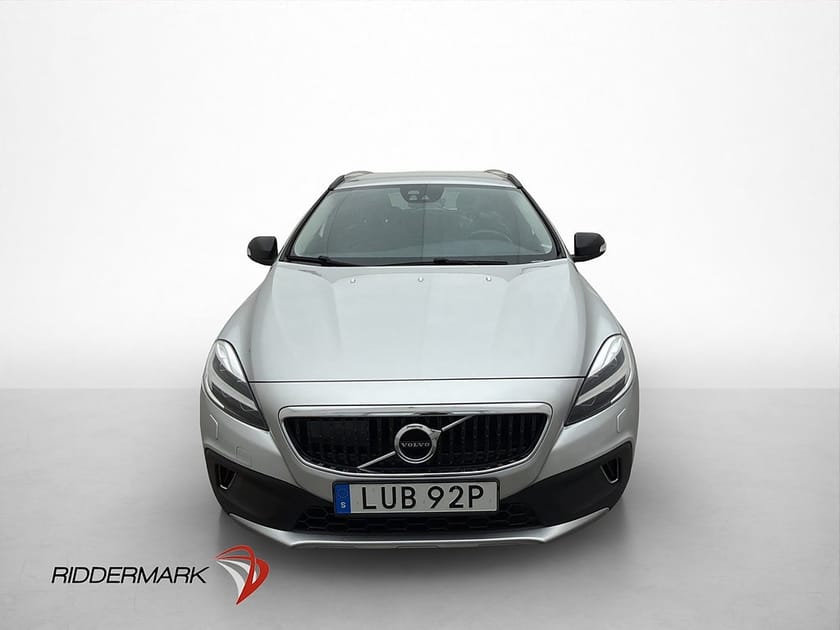 Bild 2 av Volvo V40 Cross Country D3 150hk Momentum Värmare Kamera VOC