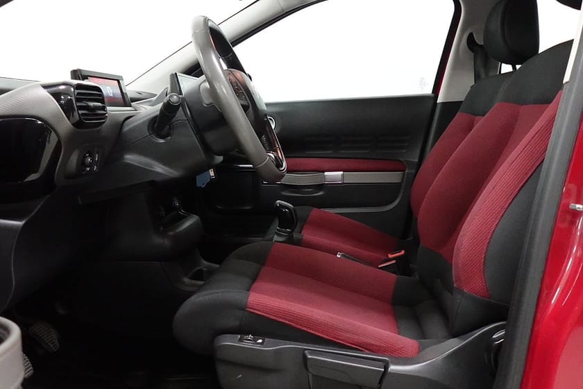 Bild 4 av Citroën C4 Cactus 1.2 PureTech Euro 6 Kamrem Bytt Farthållare Bluetooth