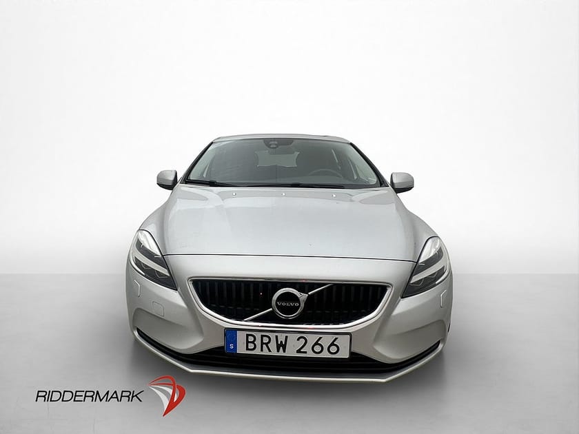 Bild 2 av Volvo V40 T3 152hk Momentum Värmare VOC Farthållare Sensorer