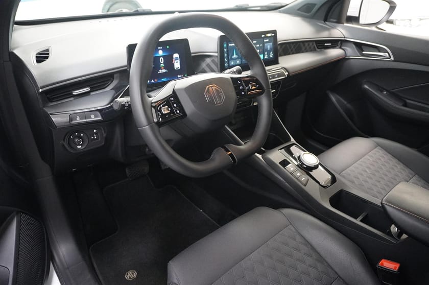 Bild 4 av MG 3 Hybrid+ Luxury HEV 1.5 Black 194 hk