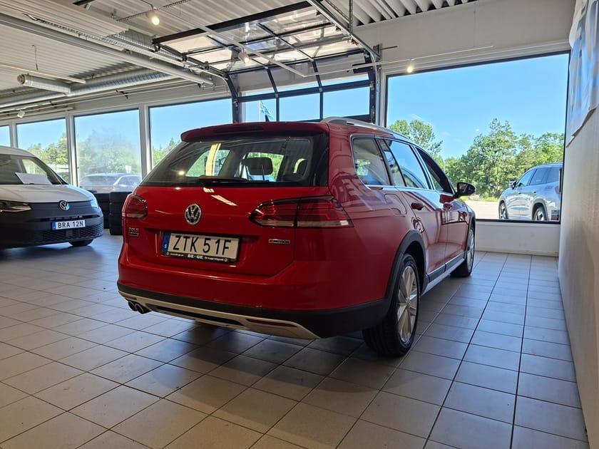 Bild 4 av Volkswagen Golf Alltrack 4Motion 2.0TDI DSG Drag Backkamera