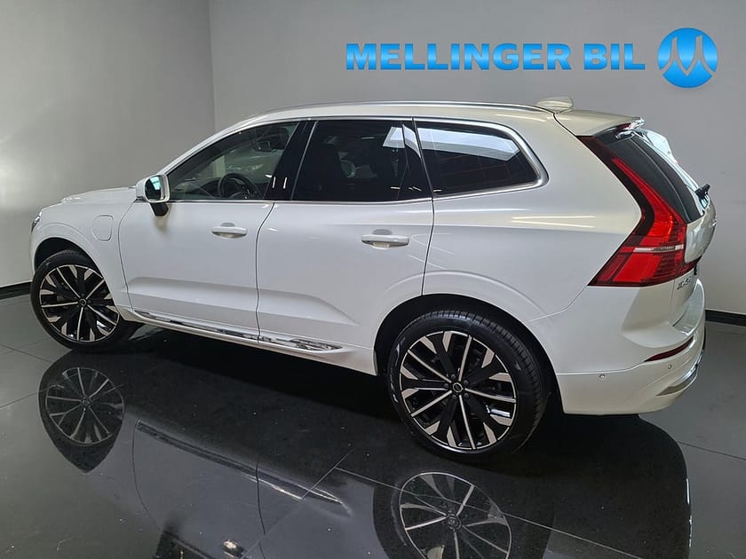Bild 4 av Volvo XC60 Recharge T6 350 AWD Core Edition SE SPEC