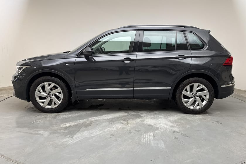 Bild 2 av Volkswagen Tiguan 1.5 TSI 150hk Adapt. farth. Drag Backkamera