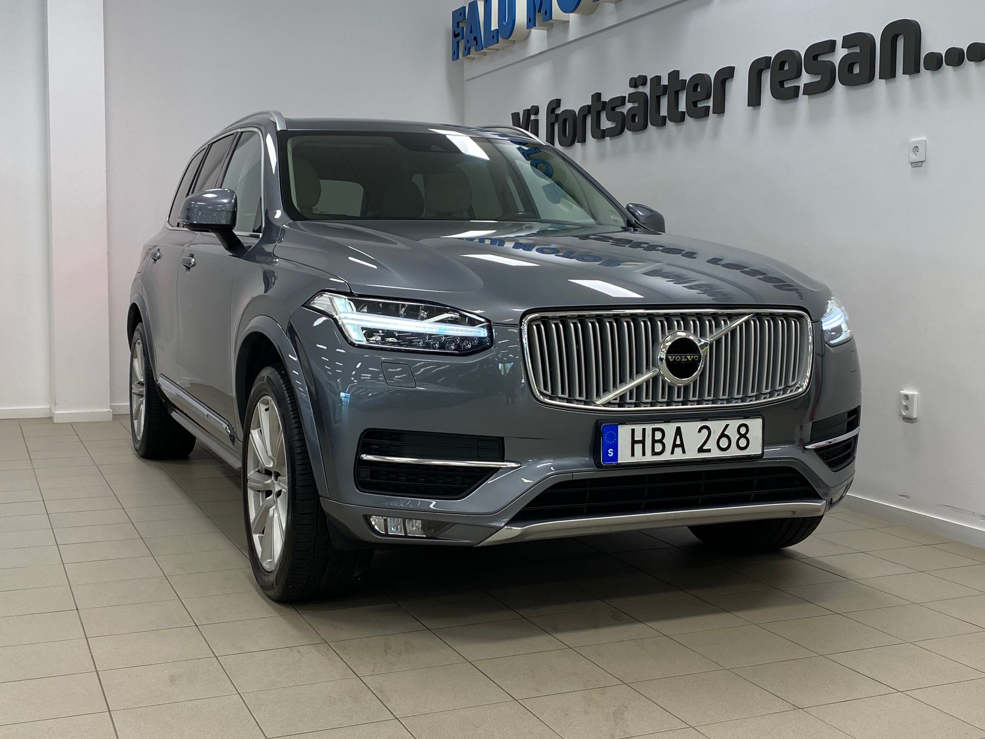 Volvo XC90 D5 AWD Inscription 7-säten 2016, photo 2/10