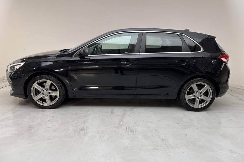 Bild 2 av Hyundai i30 1.0 T-GDi 5dr (120hk) Limited Edition Drag