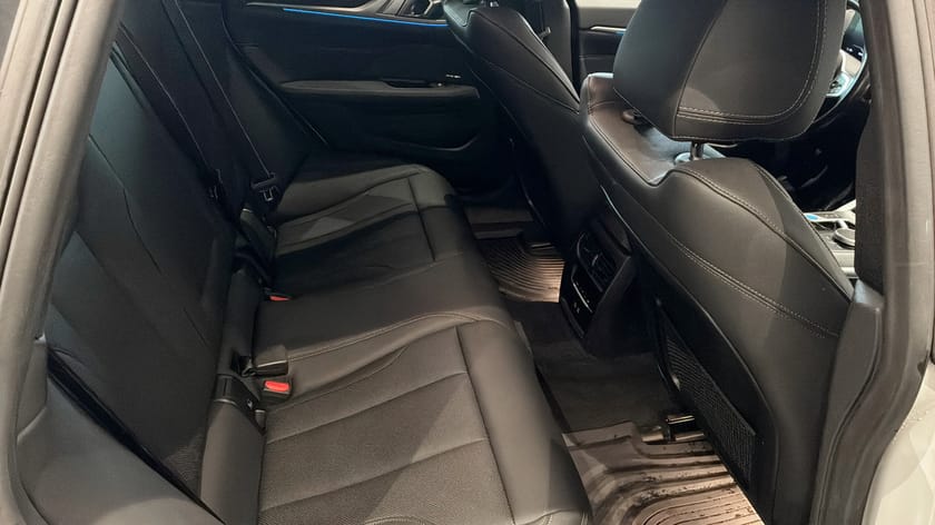 Bild 5 av BMW i4 M50 xDrive Gran Coupé M Sport PRO, Rattvärme, Drag, Farthållare