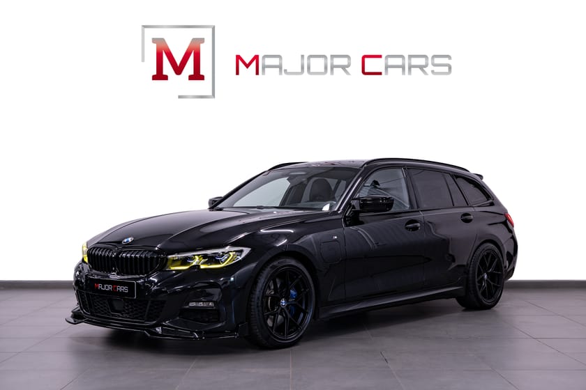 Bild 1 av BMW 330e xDrive Touring M Sport Innovation M-Seats DAP Laser HuD 360°