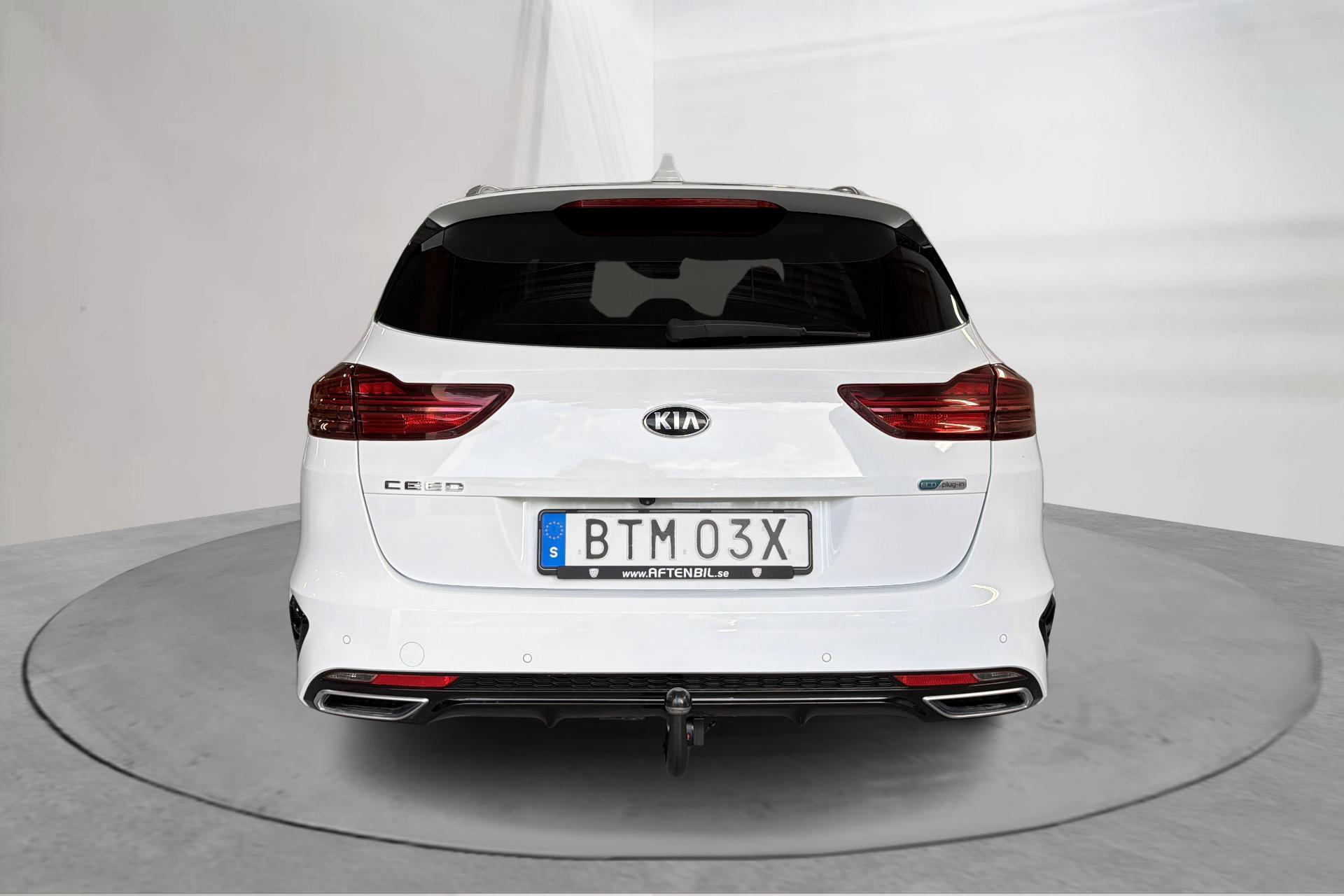 Kia Ceed Sportswagon Plug-in Hybrid 2021, photo 6/10