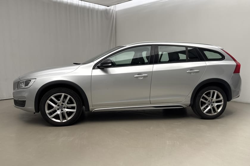 Bild 2 av Volvo V60 Cross Country D4 AWD (190hk) Summum Drag