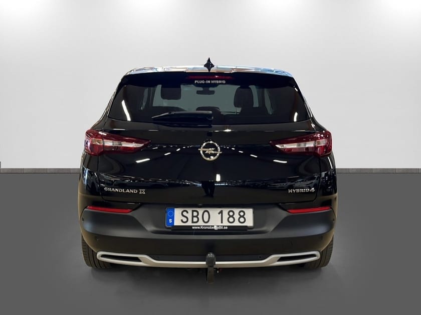 Bild 5 av Opel Grandland Hybrid4 300 300hk Ultimate "Drag"